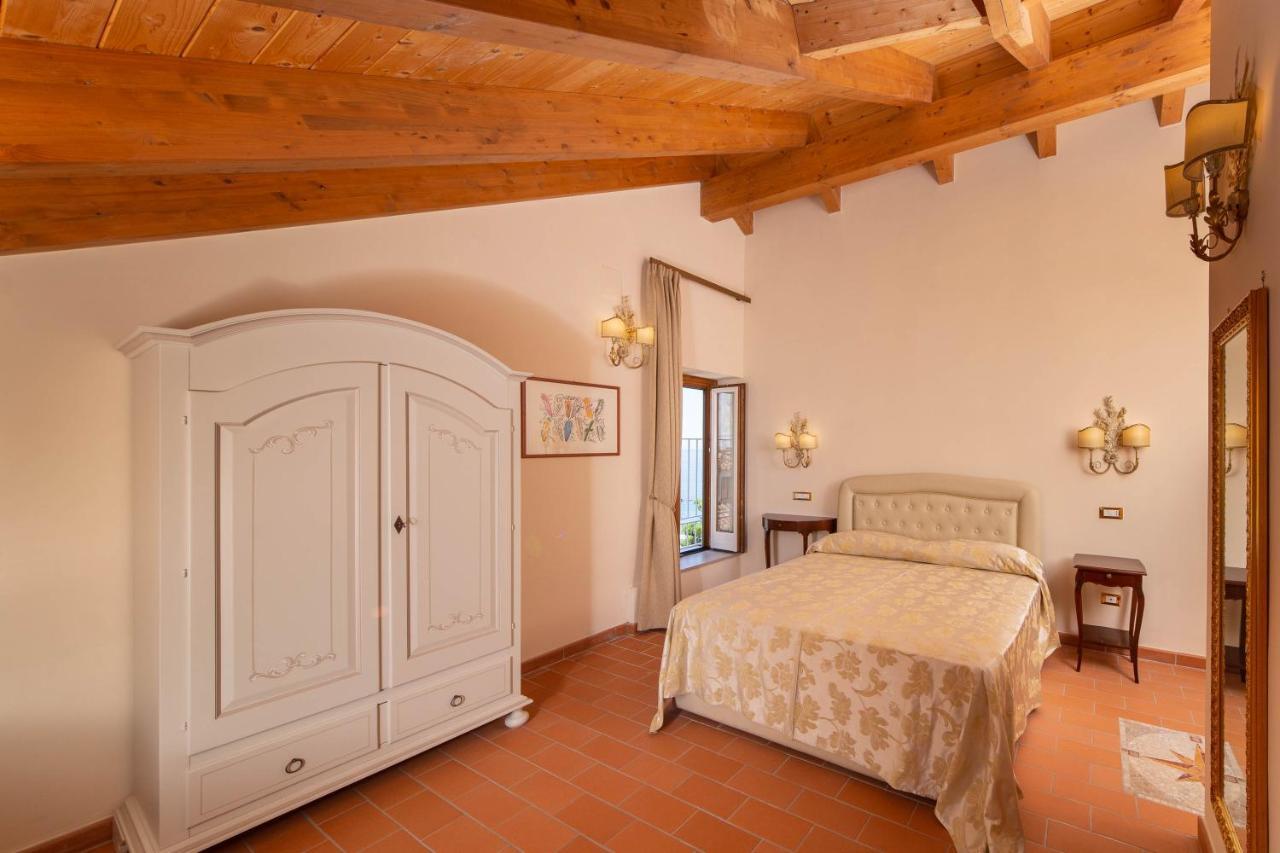 Villa Isabella Минори Экстерьер фото