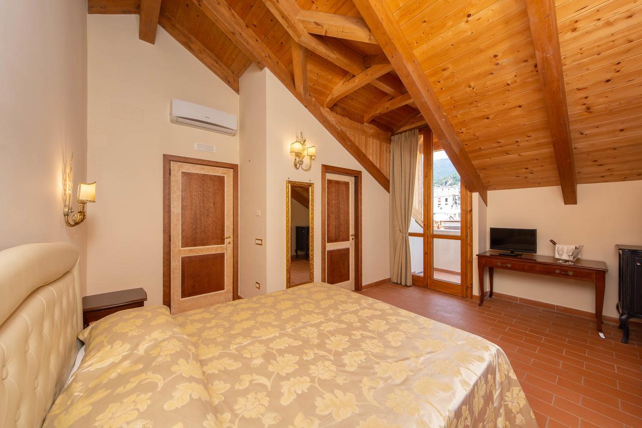 Villa Isabella Минори Экстерьер фото
